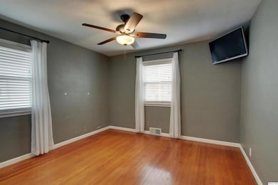 2934 Hampshire St, Quincy, IL 62301 - photo 5