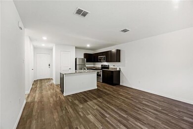 1312 N Brazos Ave, Cleburne, TX 76031 - photo 4