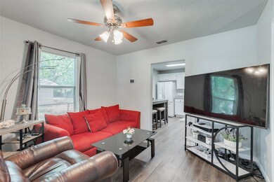 206 Hobson St, Weatherford, TX 76086 - photo 4