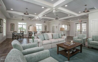 Clubhouse Gathering Room 722x460