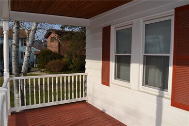 Charming covered front porch!