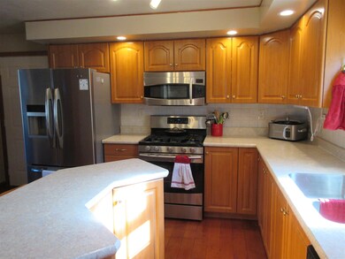 15 Robert Dr, Nashua, NH 03063 - photo 7