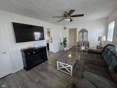 619 Byland Dr, Beech Grove, IN 46107 - photo 6