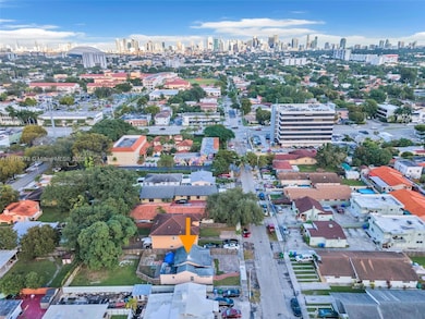 2811 SW 3rd St, Miami, FL 33135 - photo 2