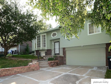 8211 Howell St, Omaha, NE 68122 - photo 2