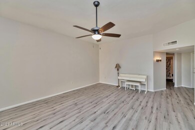 17223 N 106th Ave, Sun City, AZ 85373 - photo 6