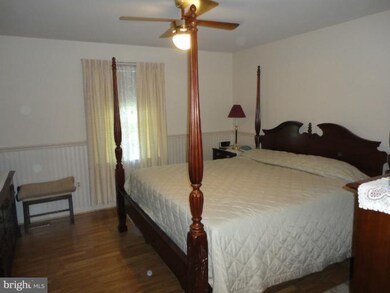 677 Foxcroft Rd, Warrenton, VA 20186 - photo 2