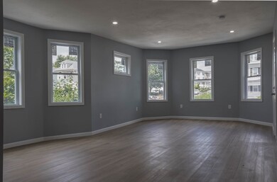 70 Hamilton St unit 2, Worcester, MA 01604 - photo 3