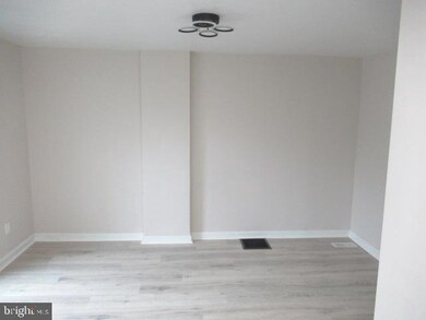 3004 Kearsarge Rd, Camden, NJ 08104 - photo 5