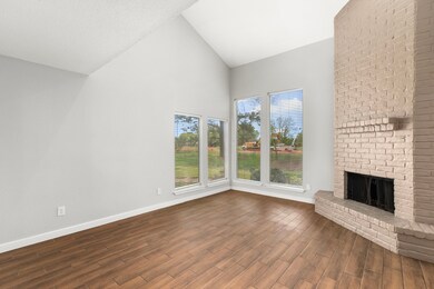 7809 Bateman Ln unit 7809, Houston, TX 77088 - photo 5