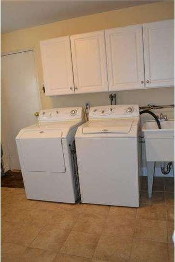 2038 Spring Mill Rd, Lafayette Hill, PA 19444 - photo 3