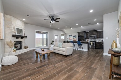 5942 Tarin St, San Angelo, TX 76904 - photo 3