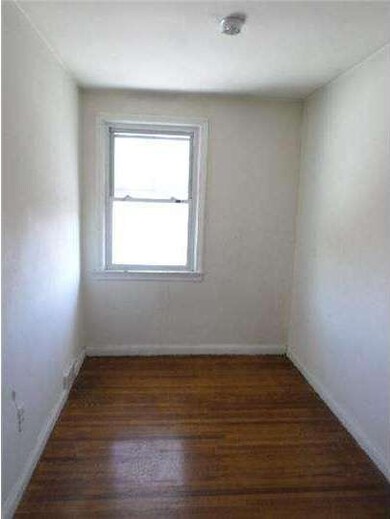 429 S 2nd St, Darby, PA 19023 - photo 5