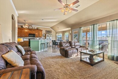 140 Heritage Pkwy E, Decatur, TX 76234 - photo 7