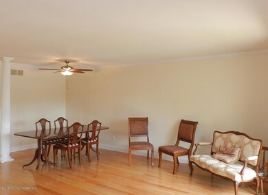 Living Room/Dining Room
