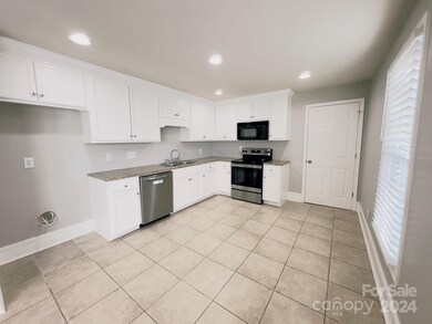 469 Wallace Springs Rd, Statesville, NC 28677 - photo 2