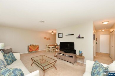 50 Rock Rd unit B6, Hawthorne, NJ 07506 - photo 4