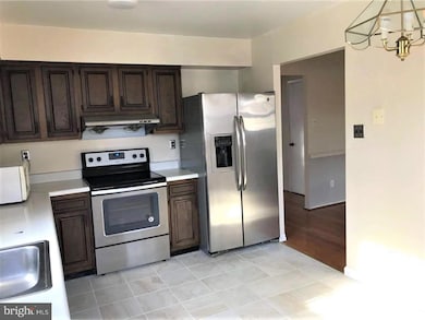 644 W Wiltshire Dr, Wallingford, PA 19086 - photo 4