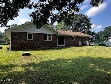 1217 Barton Rd, Breezewood, PA 15533 - photo 3