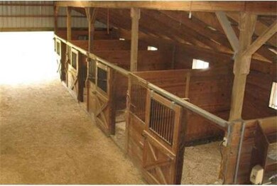 49 Root Rd, Hubbardston, MA 01452 - photo 4