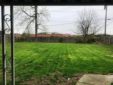 809 Foley Dr, Vandalia, OH 45377 - photo 3