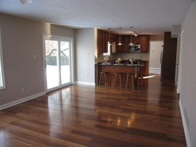 1608 Barrington Rd, Columbus, OH 43221 - photo 7