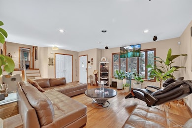 1 Overhill Rd, Elmsford, NY 10523 - photo 5