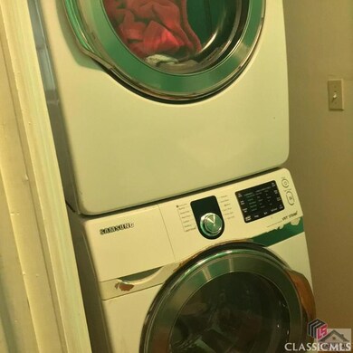 215 Glen Meadow Ct, Athens, GA 30601 - photo 3