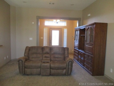 1810 Kaydence Dr, Ardmore, OK 73401 - photo 7