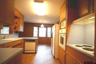 207 Stanford St, Tyler, TX 75701 - photo 7