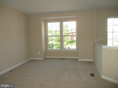 8112 Shannons Alley, Laurel, MD 20724 - photo 2