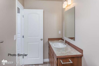 3Master Bathroom