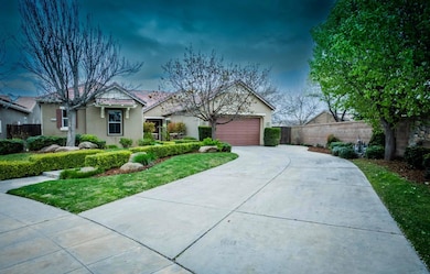 3271 Graybark Ave, Clovis, CA 93619 - photo 2