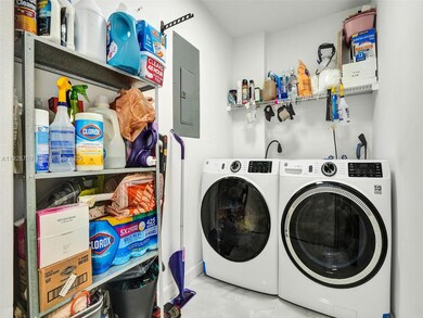 9470 Tangerine Place unit 207, Davie, FL 33324 - photo 6