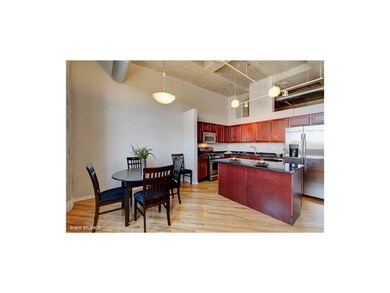 2107 Grand Blvd unit 806, Kansas City, MO 64108 - photo 5