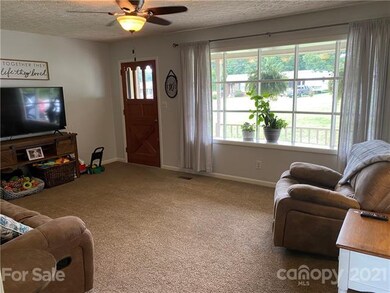 805 Waters St, Shelby, NC 28152 - photo 4