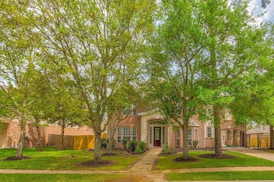 3430 Queensburg Ln, Friendswood, TX 77546 - photo 2