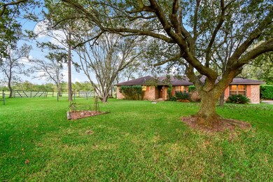 1802 County Road 936c, Alvin, TX 77511 - photo 4