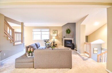 95 Arrowhead Cir, Ashland, MA 01721 - photo 5