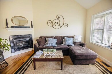 104 Mountain Village Rd, Windham, NH 03087 - photo 5