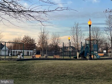 25789 Mews Terrace, Chantilly, VA 20152 - photo 5