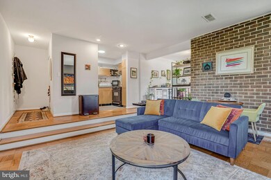 2115 Walsh View Terrace unit 302, Silver Spring, MD 20902 - photo 6