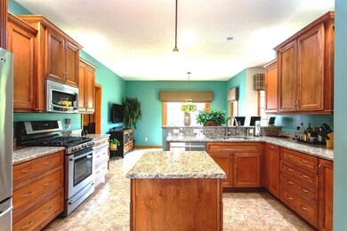 10105 N Beverly Ln, La Porte, IN 46350 - photo 4