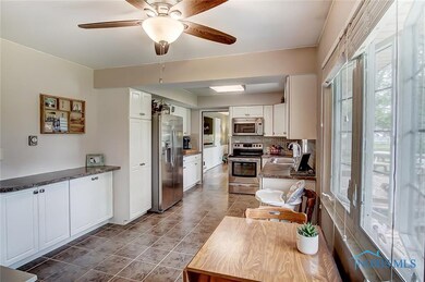 23115 W Winfield Dr, Genoa, OH 43430 - photo 6