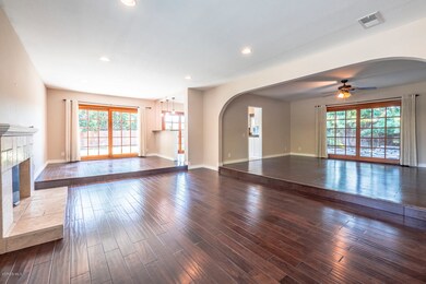 1169 Warwick Ave Thousand Oaks-large-007