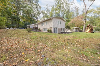 101 Hickory Hill Rd, Tappan, NY 10983 - photo 4