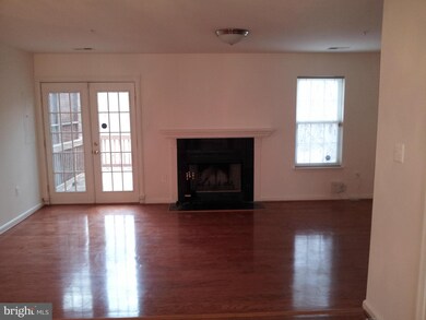 4106 Apple Leaf Way, Suitland, MD 20746 - photo 3