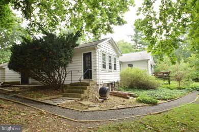 987 Penns Park Rd, Newtown, PA 18940 - photo 2