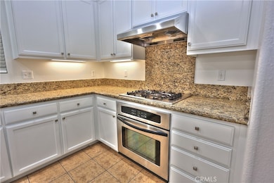 858 Calaveras Way, Corona, CA 92880 - photo 4