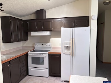 3346 Sunnyview Rd NE, Salem, OR 97301 - photo 5